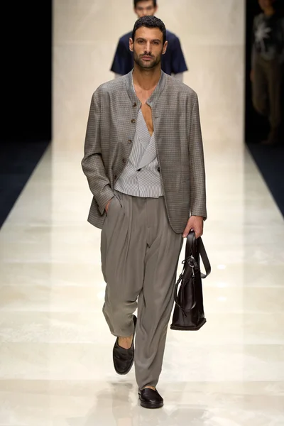 Look 40